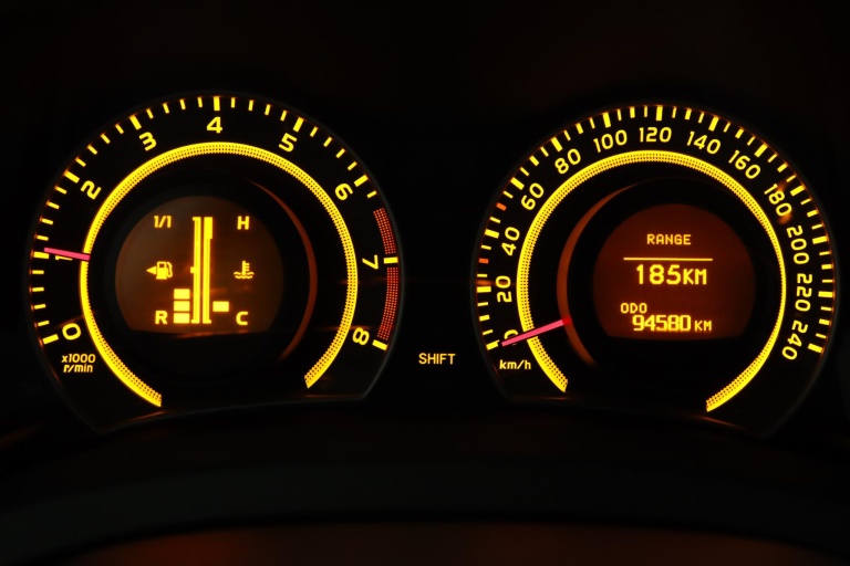 Toyota Auris - 1.6-16V Executive Business 6