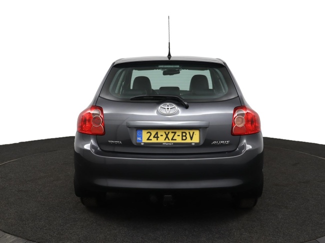 Toyota Auris - 1.6-16V Executive Business