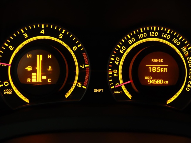 Toyota Auris - 1.6-16V Executive Business