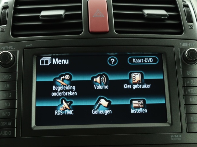 Toyota Auris - 1.6-16V Executive Business