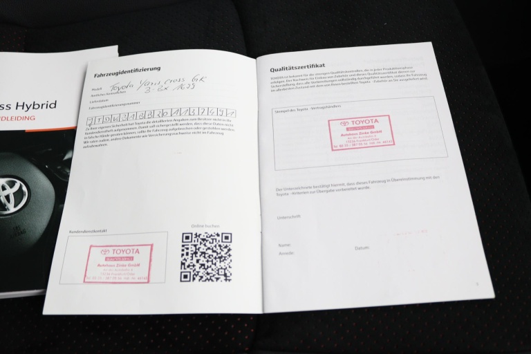 Toyota Yaris Cross - 1.5 Hybrid GR Sport 43