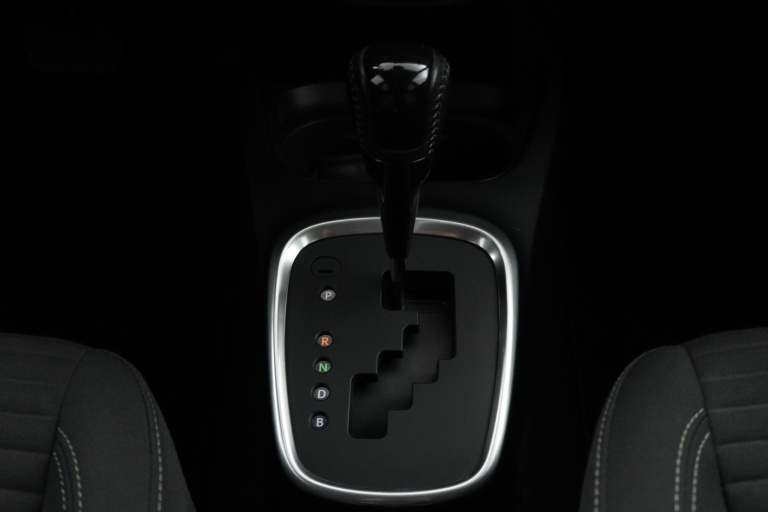 Toyota Yaris - 1.5 Hybrid Dynamic 26