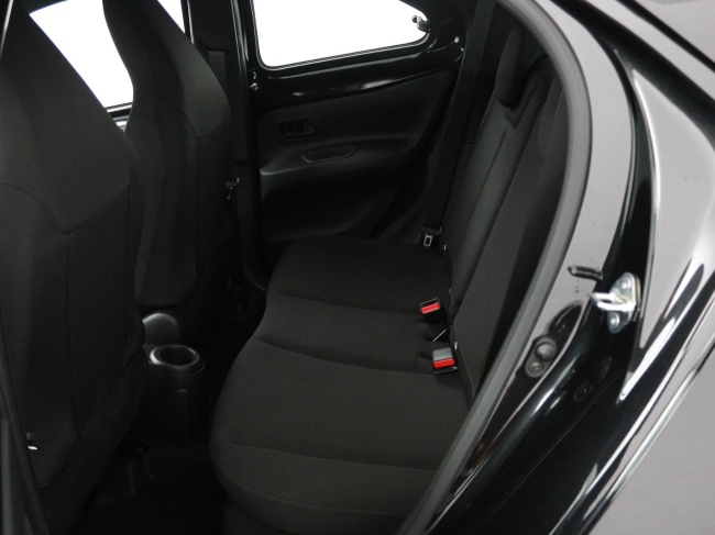 Toyota Aygo X - 1.0 VVT-i MT Play