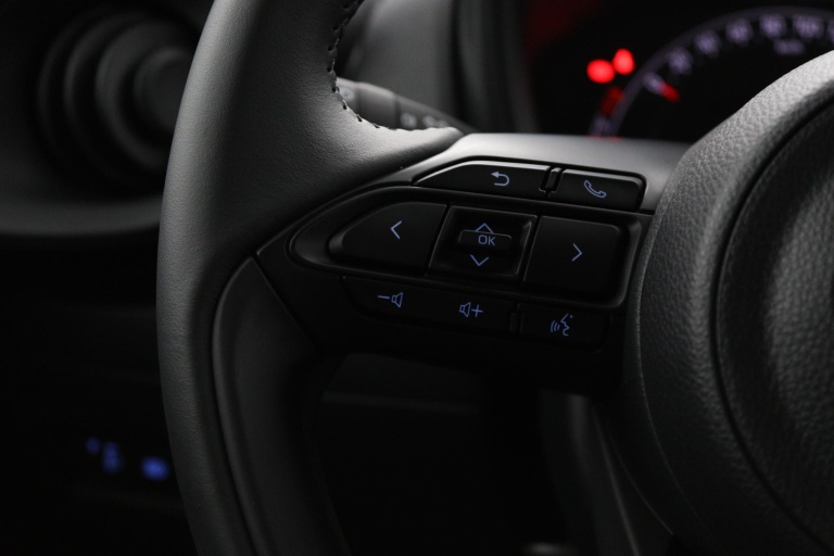 Toyota Aygo X - 1.0 VVT-i MT Play 19