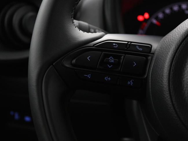 Toyota Aygo X - 1.0 VVT-i MT Play