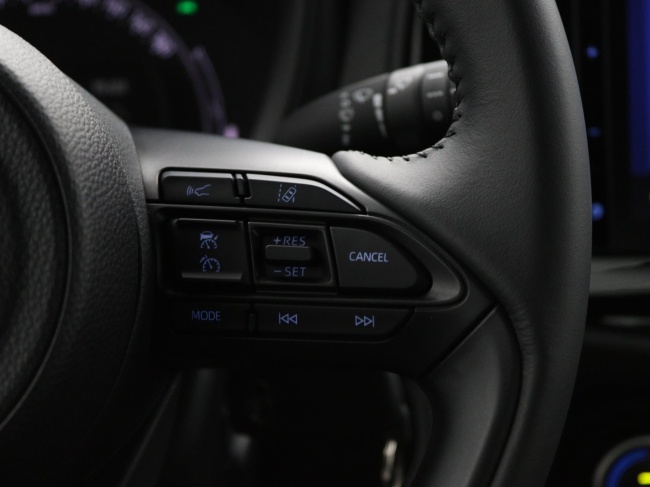 Toyota Aygo X - 1.0 VVT-i MT Play