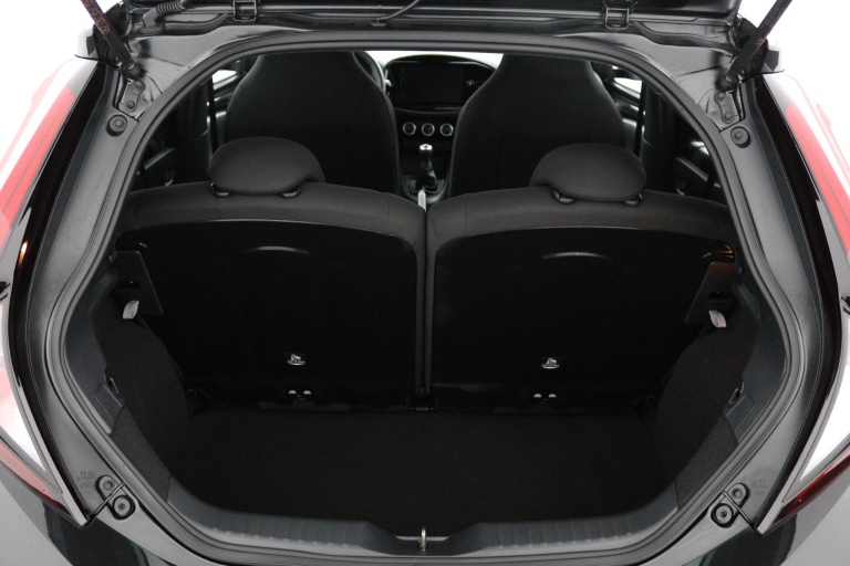 Toyota Aygo X - 1.0 VVT-i MT Play 24