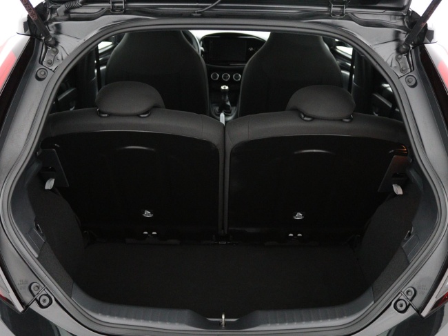 Toyota Aygo X - 1.0 VVT-i MT Play