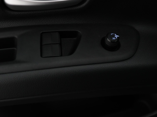 Toyota Aygo X - 1.0 VVT-i MT Play