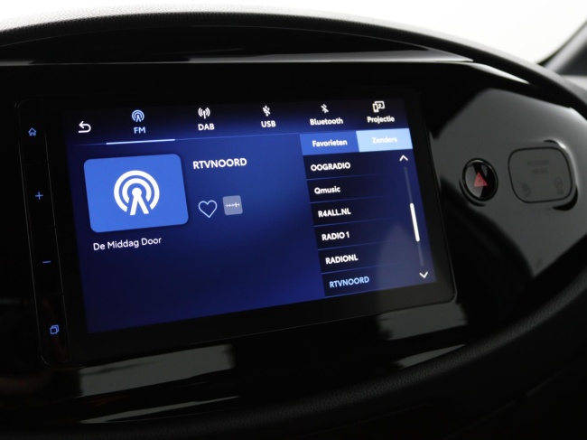 Toyota Aygo X - 1.0 VVT-i MT Play