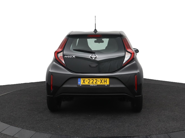 Toyota Aygo X - 1.0 VVT-i MT Play 43