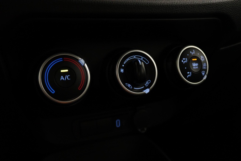 Toyota Aygo X - 1.0 VVT-i MT Play 7