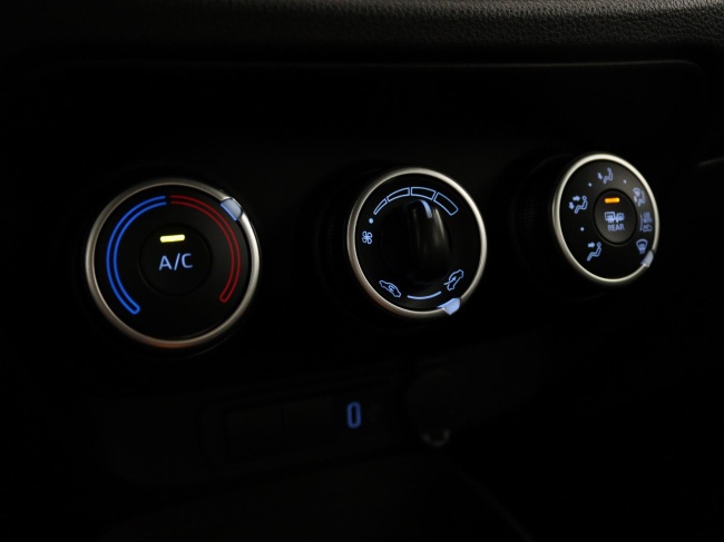 Toyota Aygo X - 1.0 VVT-i MT Play