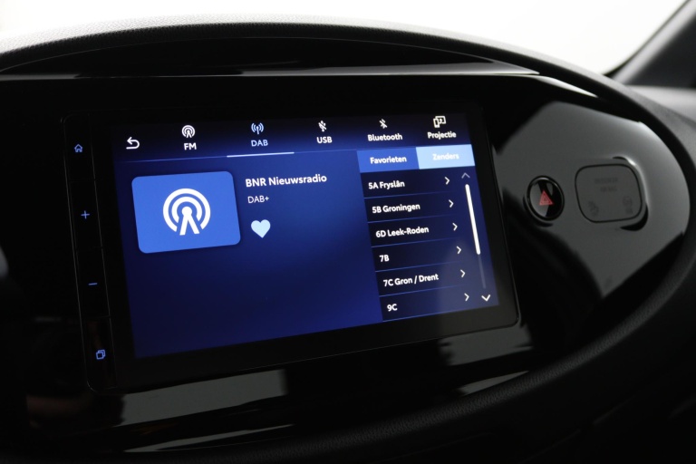 Toyota Aygo X - 1.0 VVT-i MT Play 8