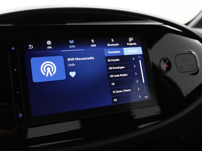 Toyota Aygo X - 1.0 VVT-i MT Play