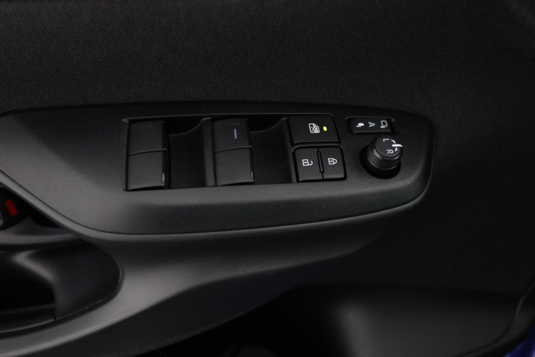 Toyota Yaris - 1.5 Hybrid 115 Dynamic 29