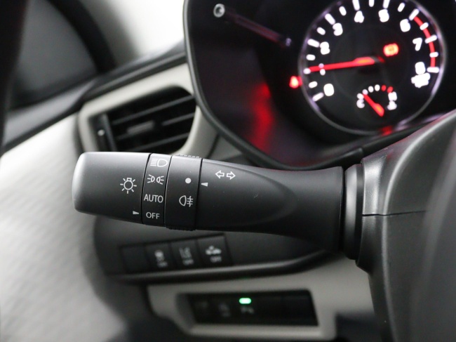 Suzuki Swift - 1.2 Comfort Smart Hybrid