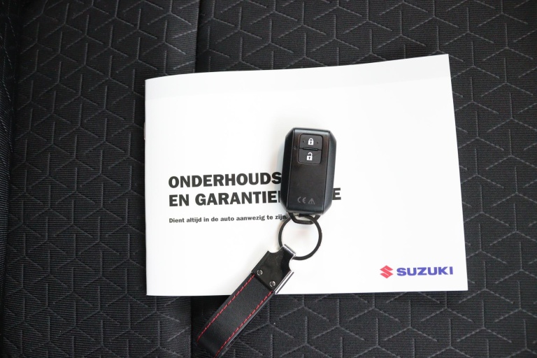 Suzuki Swift - 1.2 Comfort Smart Hybrid 24