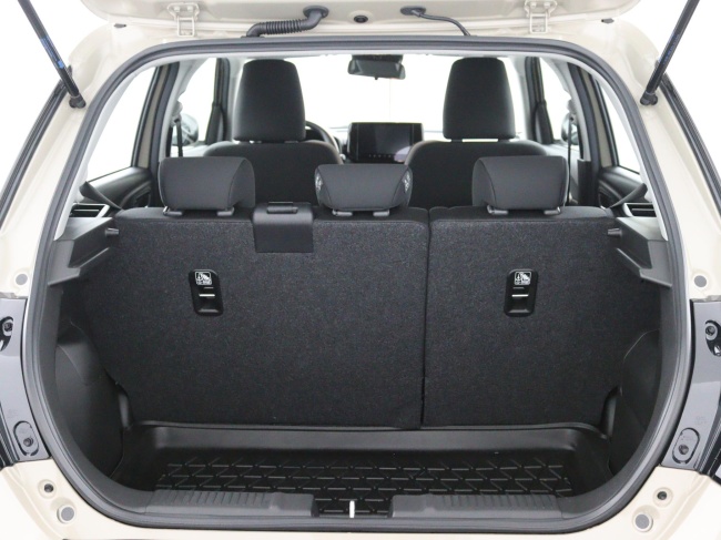 Suzuki Swift - 1.2 Comfort Smart Hybrid