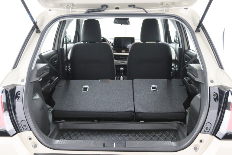 Suzuki Swift - 1.2 Comfort Smart Hybrid 29