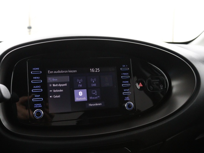 Toyota Aygo X - 1.0 VVT-i S-CVT first