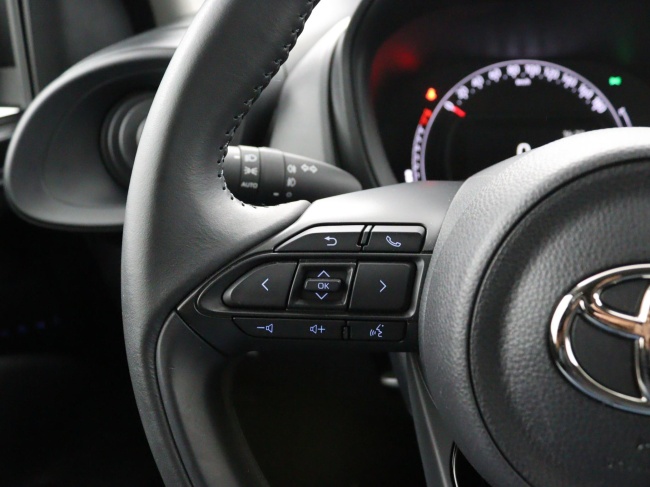 Toyota Aygo X - 1.0 VVT-i S-CVT first