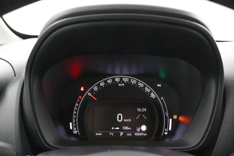 Toyota Aygo X - 1.0 VVT-i S-CVT first 21