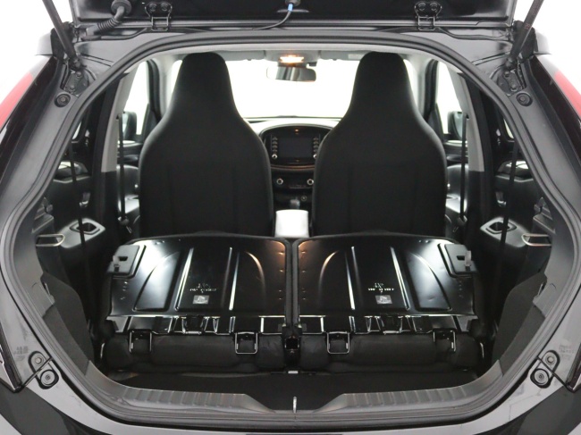 Toyota Aygo X - 1.0 VVT-i S-CVT first