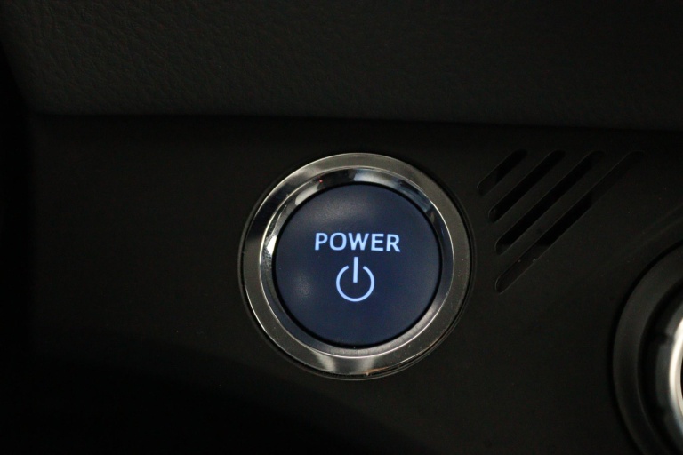 Toyota Yaris - 1.5 Hybrid Dynamic | Navigatie | Trekhaak | 20