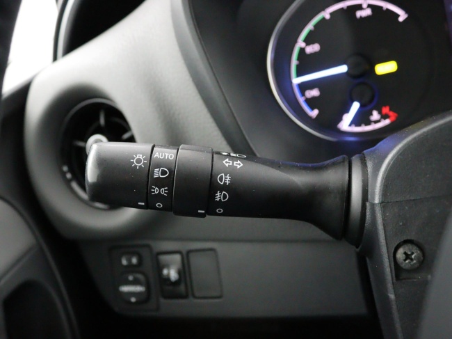 Toyota Yaris - 1.5 Hybrid Dynamic | Navigatie | Trekhaak |