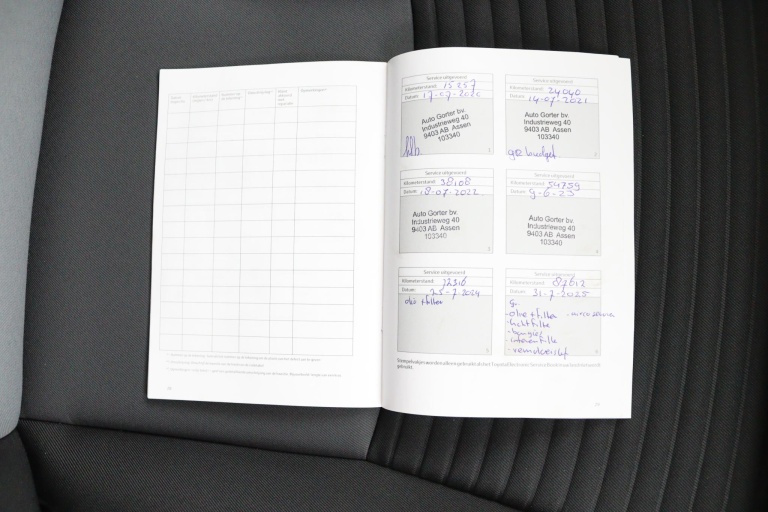 Toyota Yaris - 1.5 Hybrid Dynamic | Navigatie | Trekhaak | 28