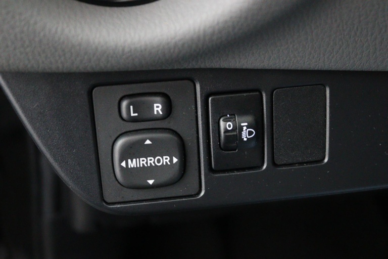 Toyota Yaris - 1.5 Hybrid Dynamic | Navigatie | Trekhaak | 33