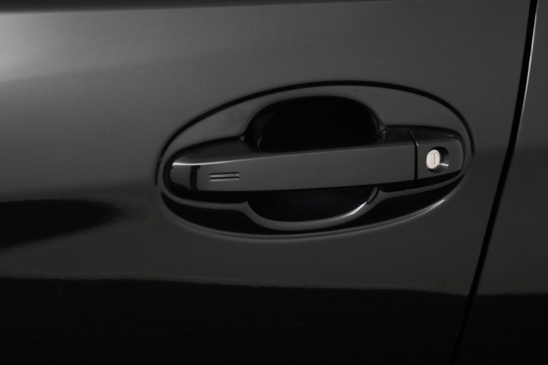 Toyota Yaris - 1.5 Hybrid Dynamic | Navigatie | Trekhaak | 38