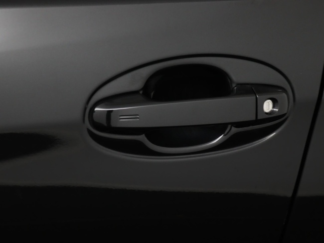 Toyota Yaris - 1.5 Hybrid Dynamic | Navigatie | Trekhaak |