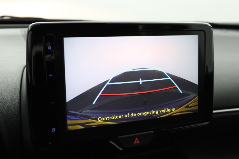 Toyota Yaris Cross - 1.5 Hybrid 14