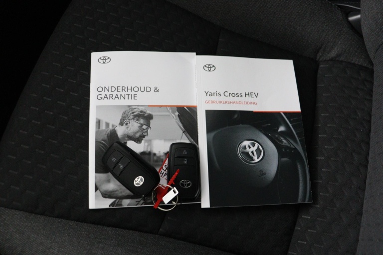 Toyota Yaris Cross - 1.5 Hybrid 115 First Edition 11