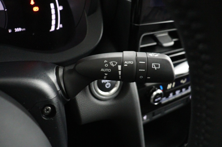 Toyota Yaris Cross - 1.5 Hybrid 115 First Edition 32