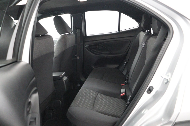 Toyota Yaris Cross - 1.5 Hybrid 115 First Edition 18