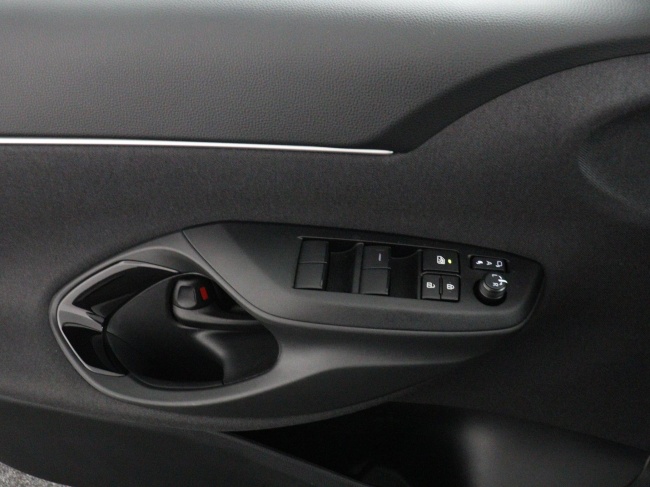 Toyota Yaris Cross - 1.5 Hybrid 115 First Edition