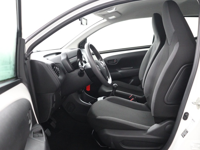 Toyota Aygo - 1.0 VVT-i x-fun