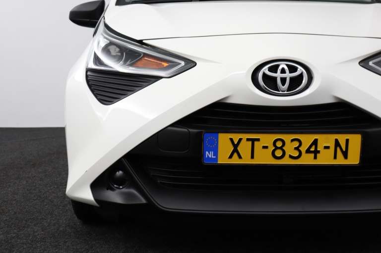 Toyota Aygo - 1.0 VVT-i x-fun 33