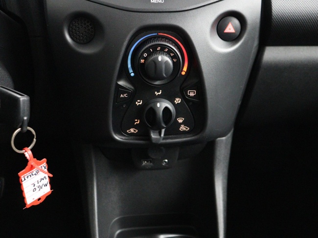 Toyota Aygo - 1.0 VVT-i x-fun