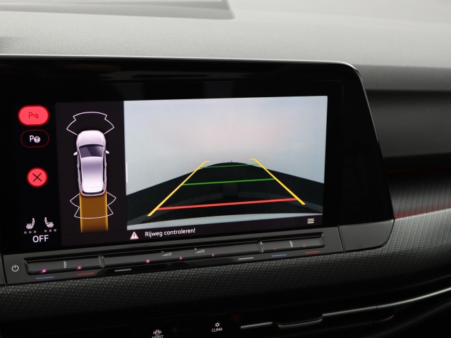 Volkswagen Golf - 1.5 eTSI R-Line Business