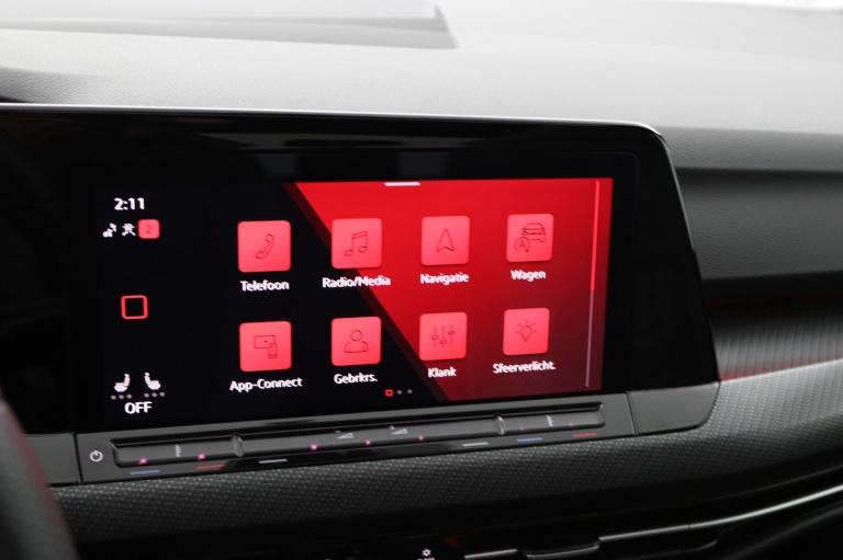 Volkswagen Golf - 1.5 eTSI R-Line Business 23