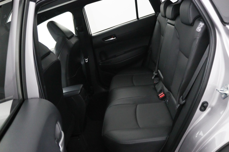 Toyota Corolla Cross - Hybrid 180 Executive 18