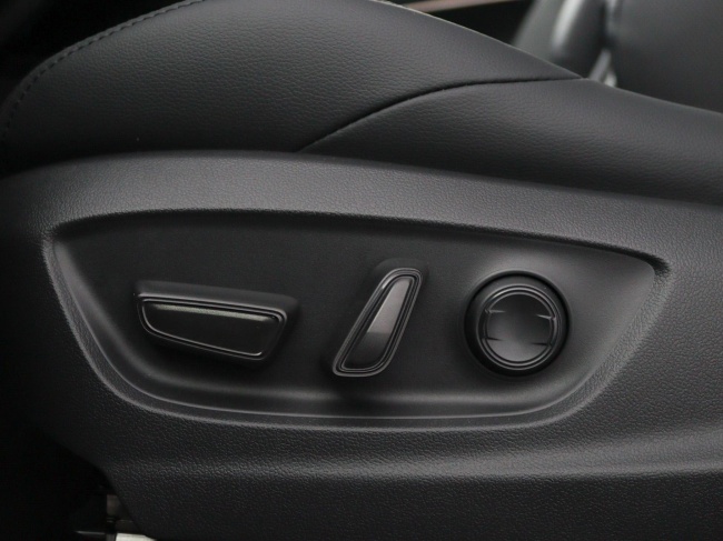 Toyota Corolla Cross - Hybrid 180 Executive