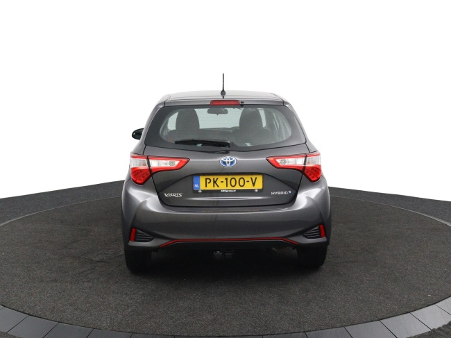 Toyota Yaris - 1.5 Hybrid Design Red