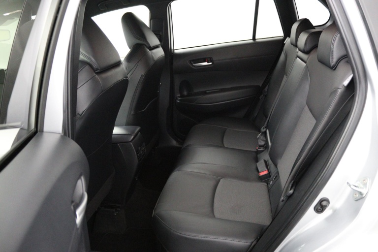 Toyota Corolla Cross - Hybrid 140 Style 18