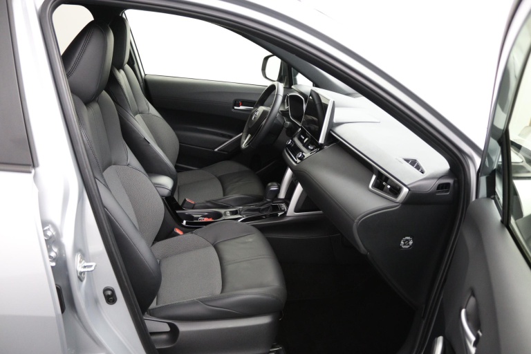 Toyota Corolla Cross - Hybrid 140 Style 22