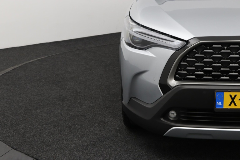 Toyota Corolla Cross - Hybrid 140 Style 37